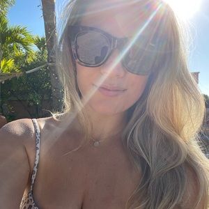 Meet your Posher, Jane